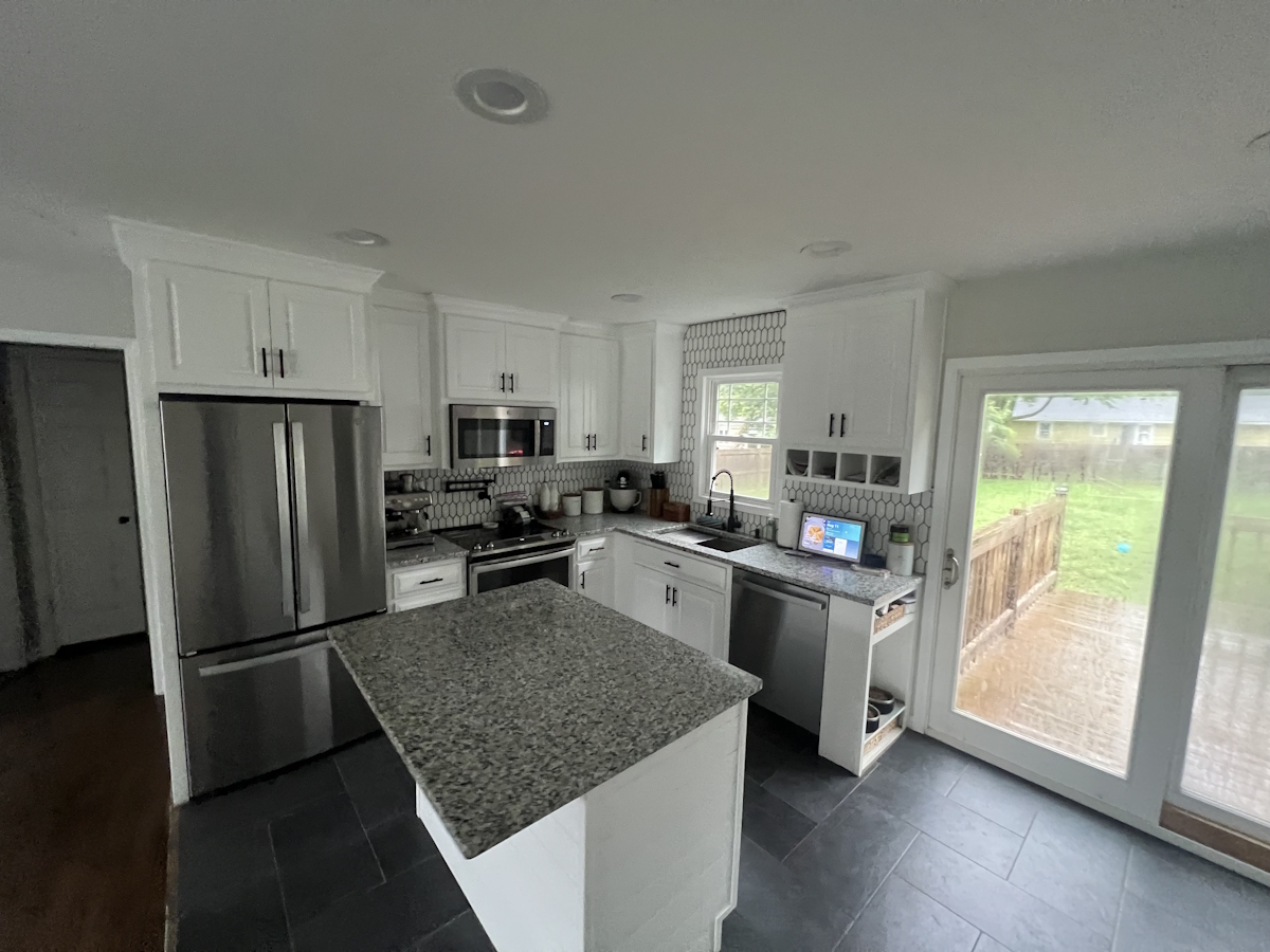 Custom kitchen install · Independence